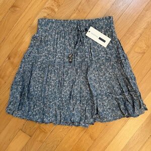 NWT Daxvens Vogue Blue Floral Broomstick Midi Skirt Size Small